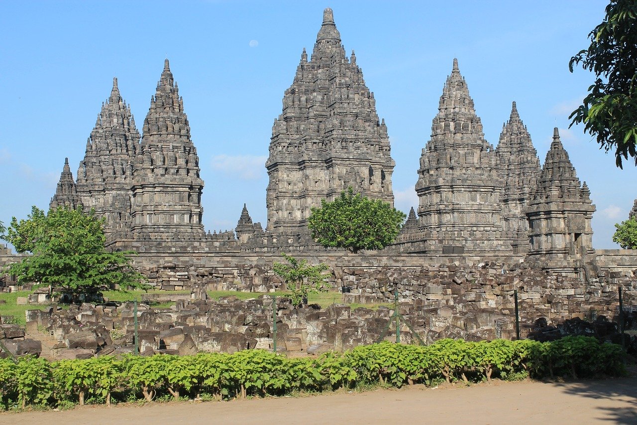 Prambanan| Kesatriyan Jogja Guest House | Hotels Yogyakarta Near Keraton | Penginapan Dekat Malioboro