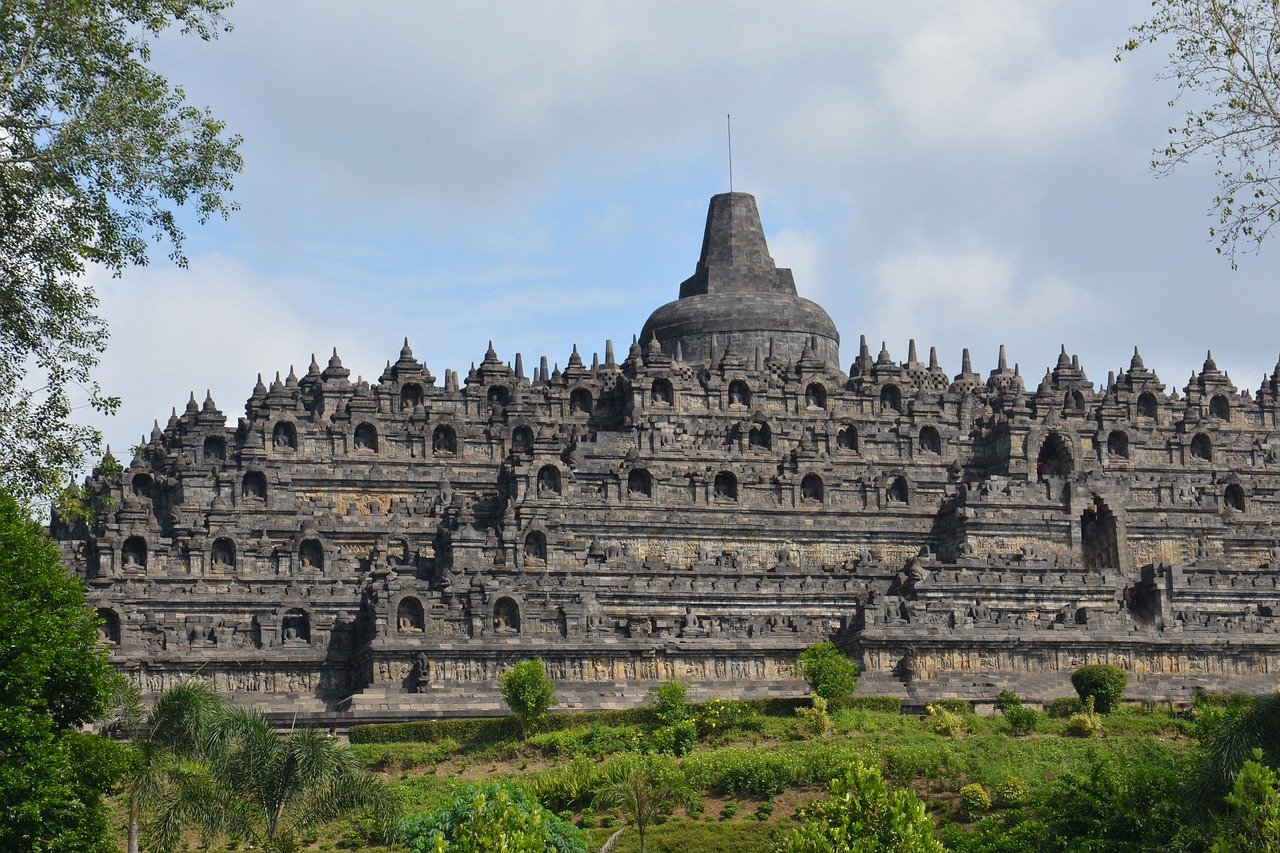 Borobudur | Kesatriyan Jogja Guest House | Hotels Yogyakarta Near Keraton | Penginapan Dekat Malioboro