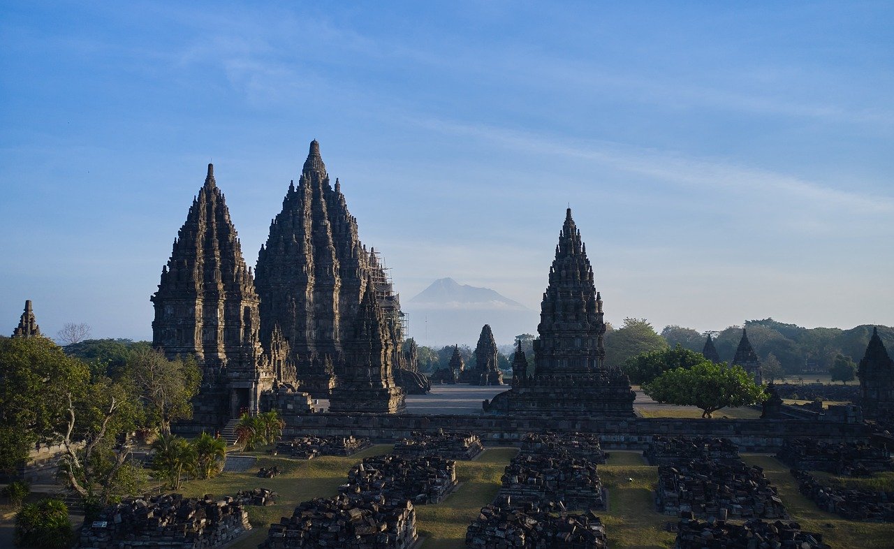 Prambanan| Kesatriyan Jogja Guest House | Hotels Yogyakarta Near Keraton | Penginapan Dekat Malioboro